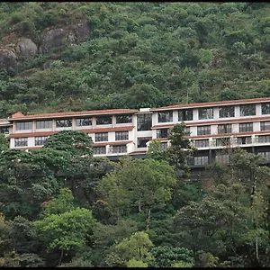 Abad Copper Castle Resort Munnar